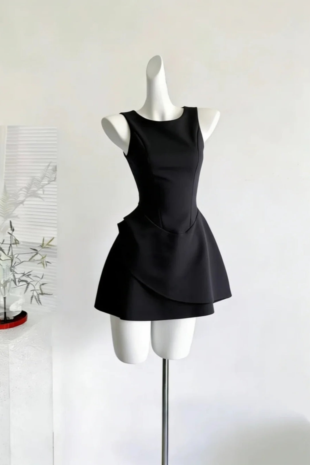 Black Sleeveless Round Neck Mini Dress Asymmetric Peplum Dress F0240