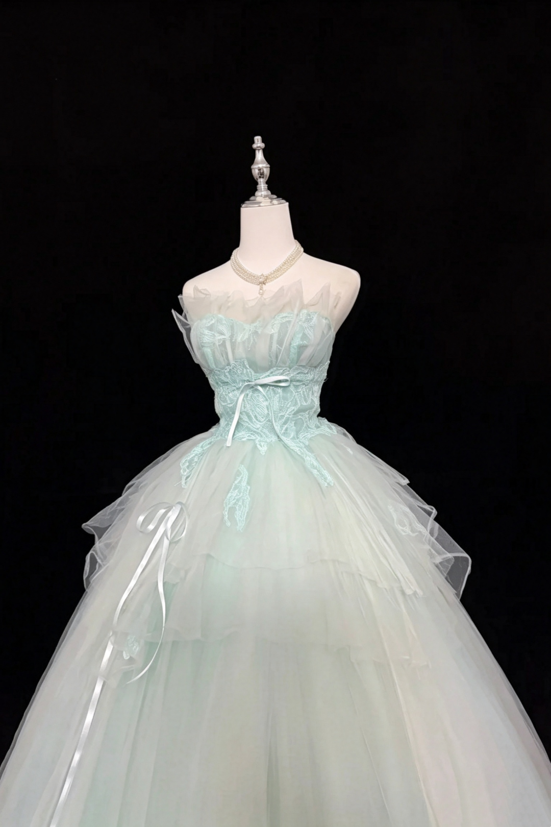 Strapless Lace Tulle Ball Gown With Satin Bow Ribbons F0080