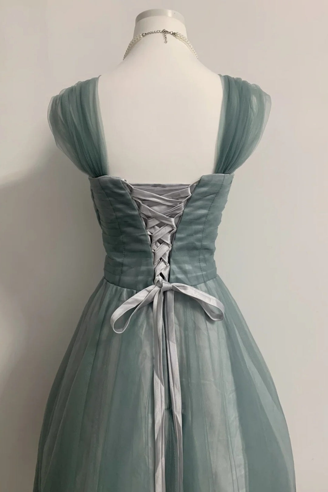 Dusty Green Tulle Tea Length Homecoming Dress Cross Ruched Sweetheart Dress F0305