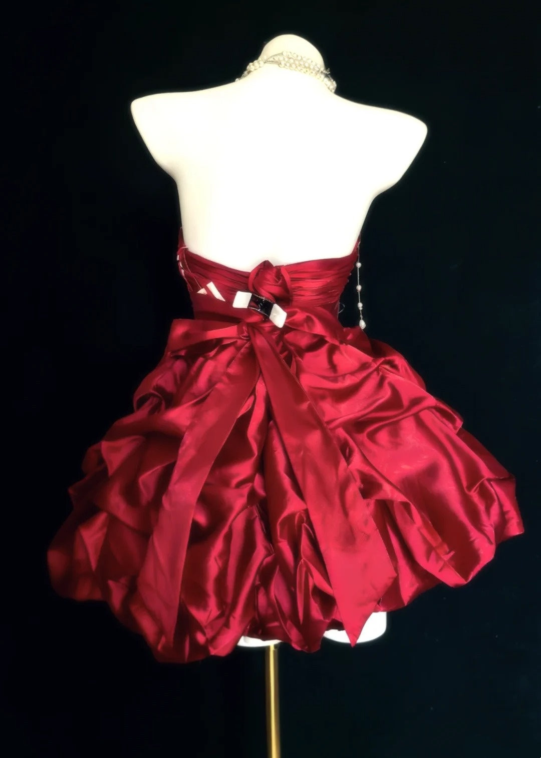 Burgundy Satin Halter Homecoming Dress Rhinestone Waist Ruffled Short Party Gown F0019