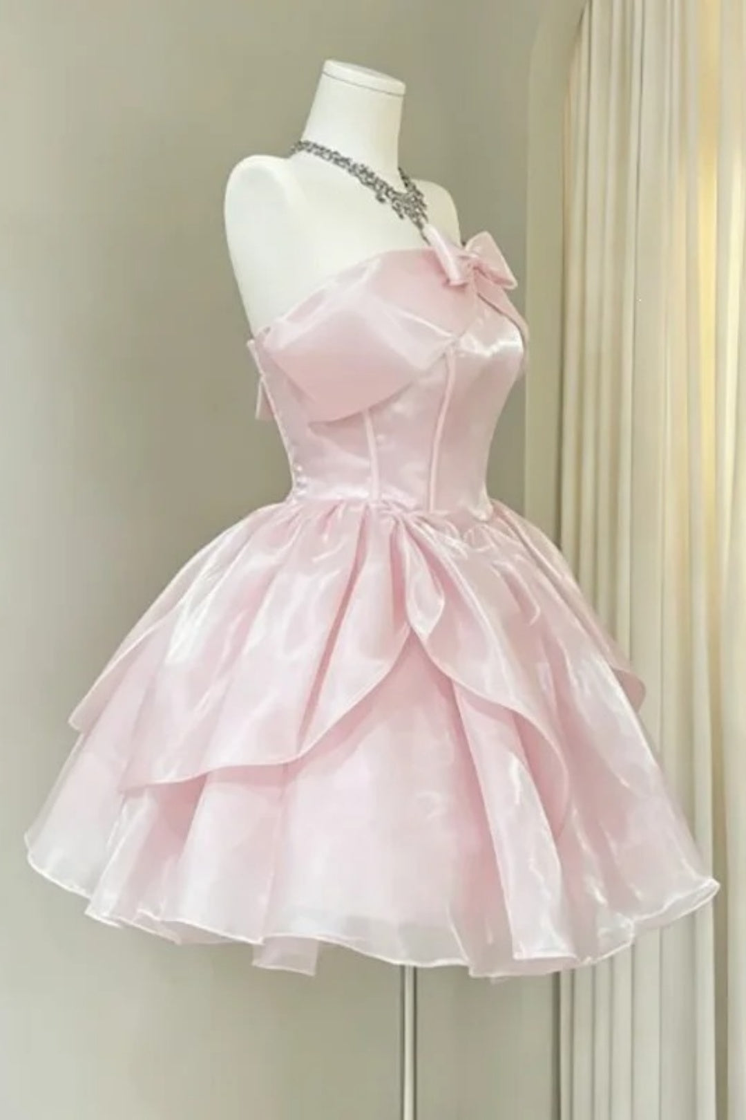 Pink Off-Shoulder Pearl Bow Mini Homecoming Dress F0277