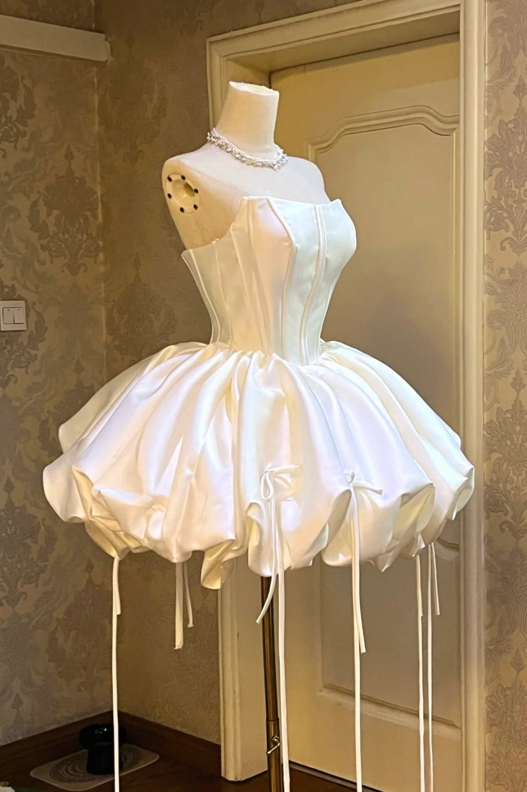 White Satin Corset Homecoming Dress Detachable Off‑Shoulder Bubble Gown F0099