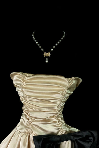 Champagne Satin Strapless Homecoming Dress Black Bow Short Party Gown F0091
