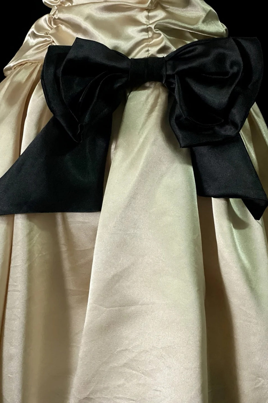 Champagne Satin Strapless Homecoming Dress Black Bow Short Party Gown F0091