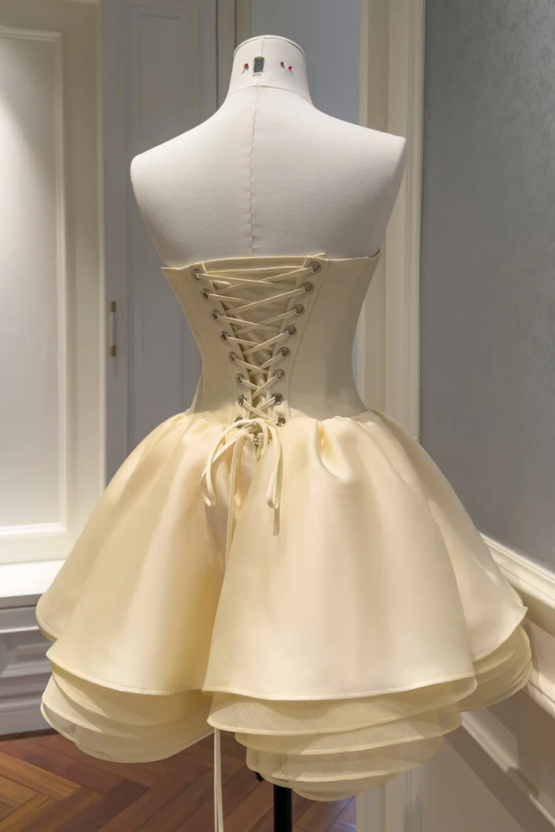 Cream Yellow Strapless Pearl Bow Mini Homecoming Dress F0276