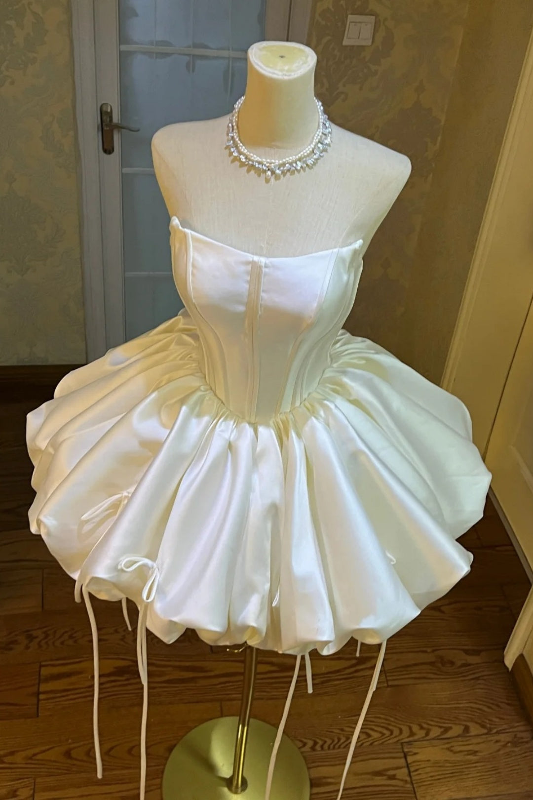 White Satin Corset Homecoming Dress Detachable Off‑Shoulder Bubble Gown F0099