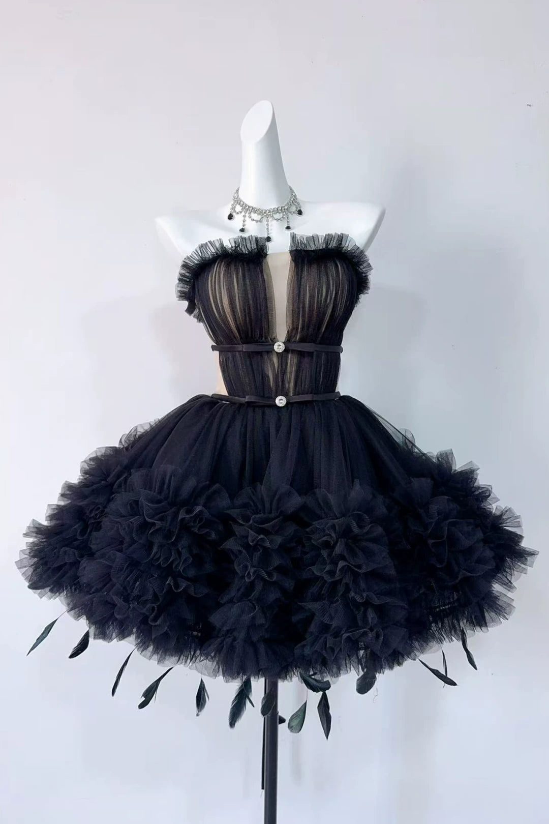 Black Strapless Tulle Feather Mini Homecoming Dress F0331