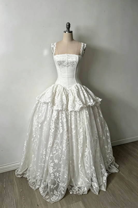 Vintage-style-floral-wedding-dress