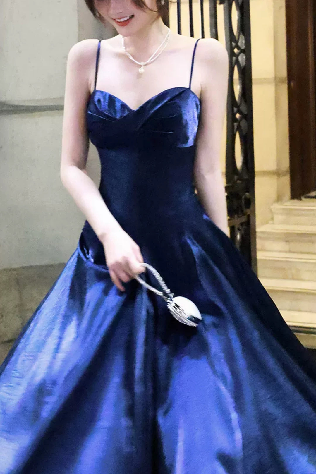 French-style blue satin camisole dress, A-line, form-fitting, elegant evening gown L003