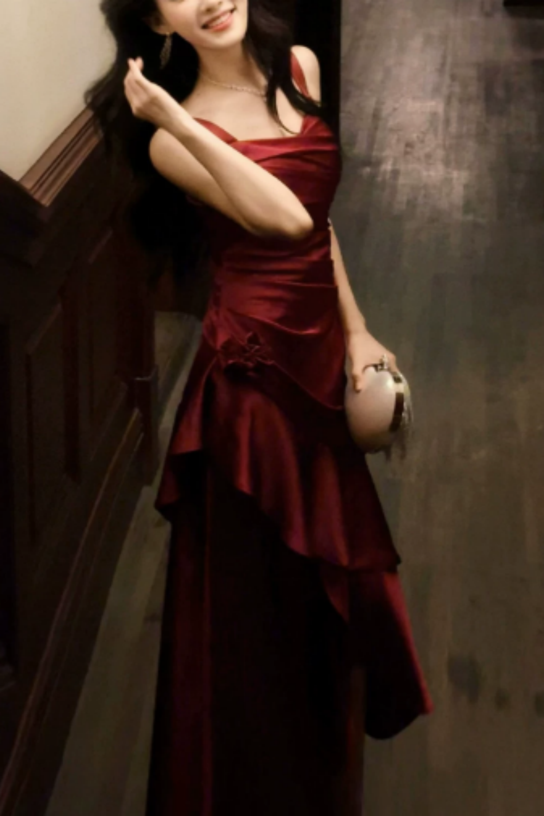 French-style red satin dress for women – a sophisticated, ruffled gown perfect for birthdays L002