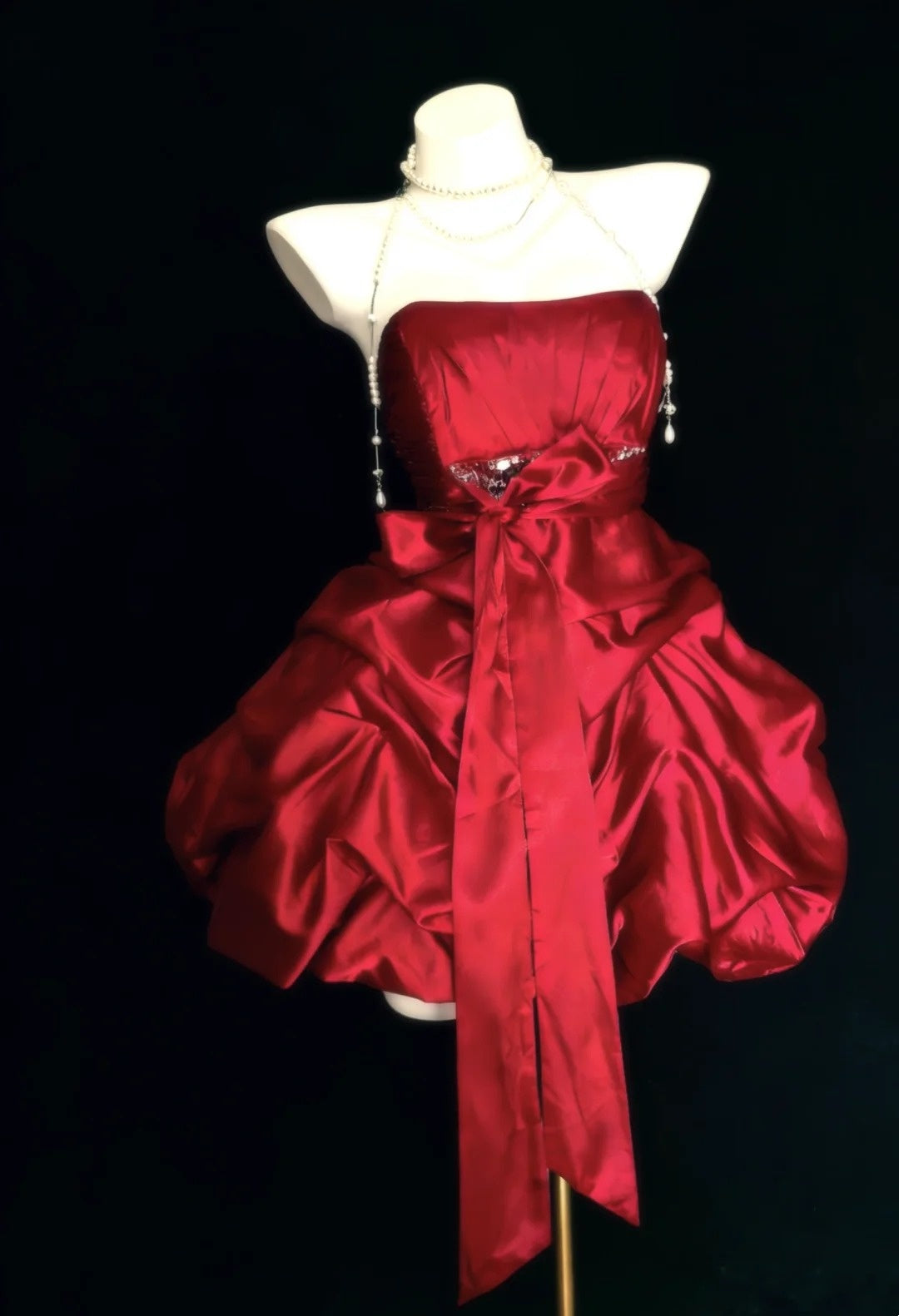 Burgundy Satin Halter Homecoming Dress Rhinestone Waist Ruffled Short Party Gown F0019
