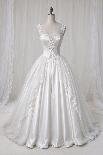 Original Design Ivory Lace Corset Ball Gown Wedding Dress Square Neck F0308