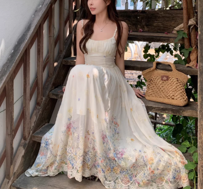 French Retro Floral Print Spaghetti Strap Waist-Cinching Maxi Vacation Dress  FD013