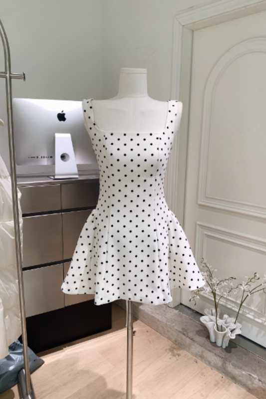 White polka dot dress, sophisticated style, puffy short skirt, fashionable women's dress 008