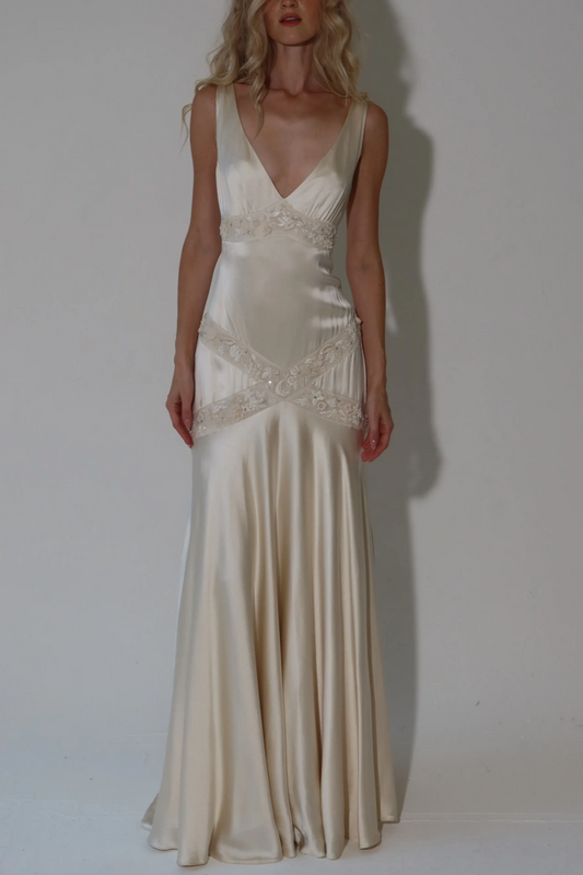 Champagne Satin V Neck Mermaid Evening Dress Floral Beaded Lace L041